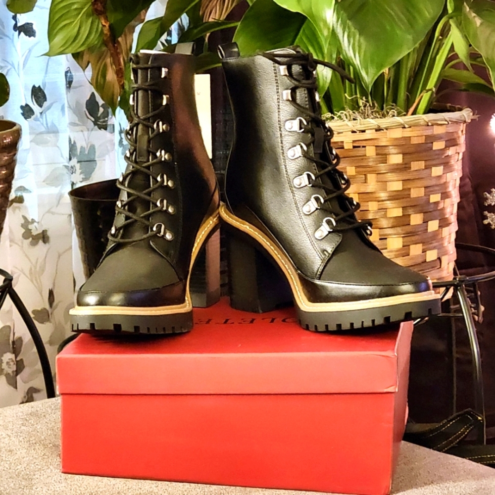 Women's boots